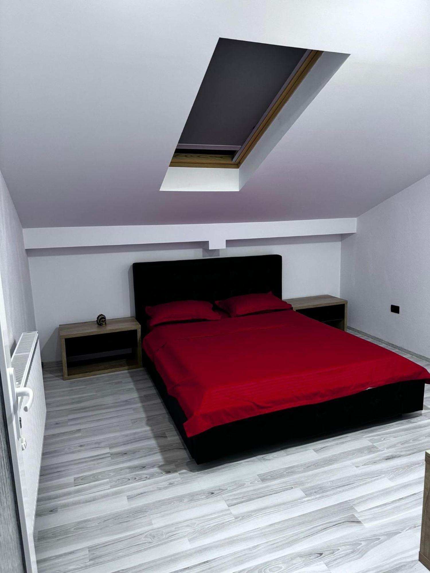 Appartement Whitehouse2 à Arad Extérieur photo