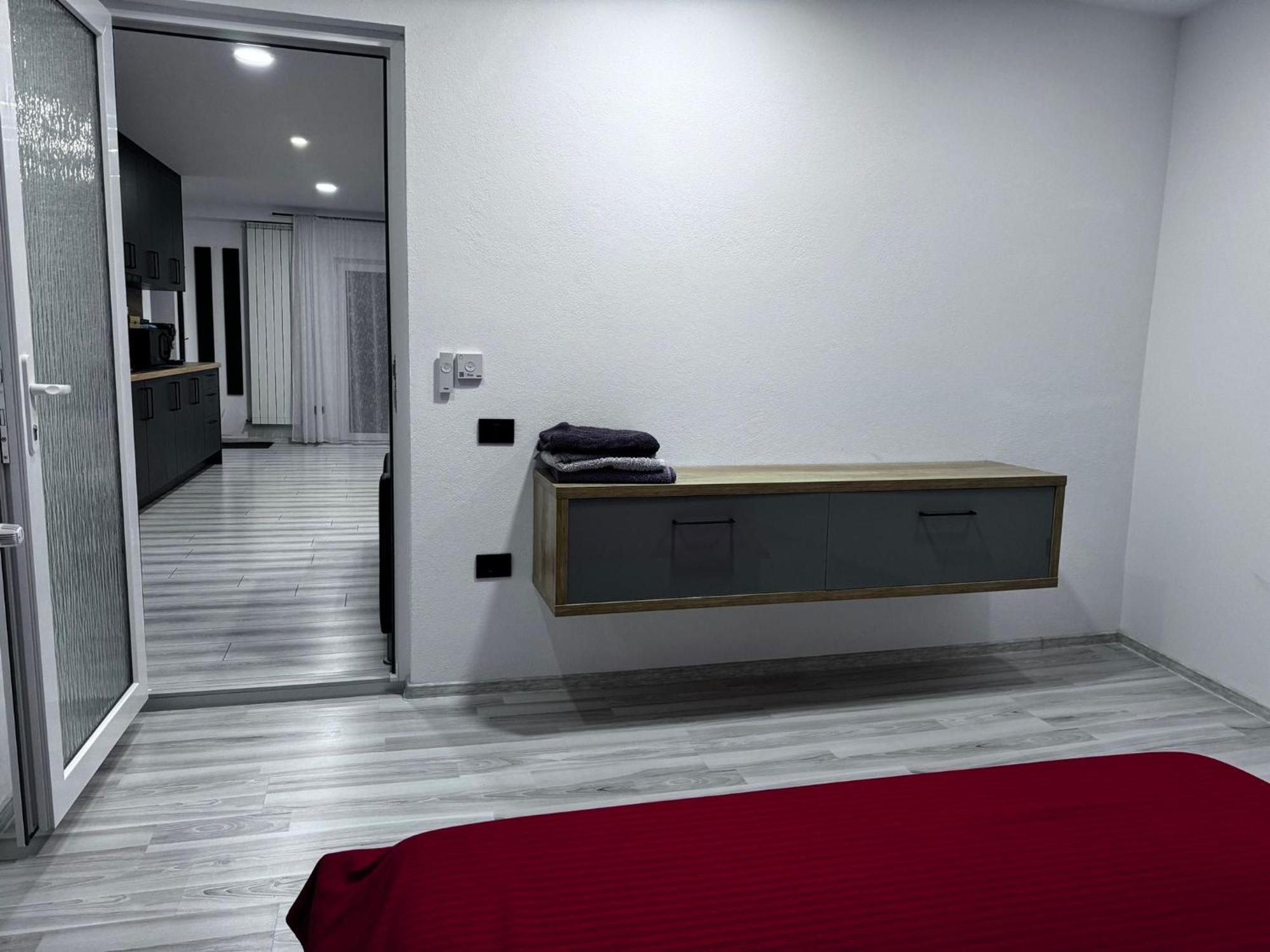 Appartement Whitehouse2 à Arad Extérieur photo
