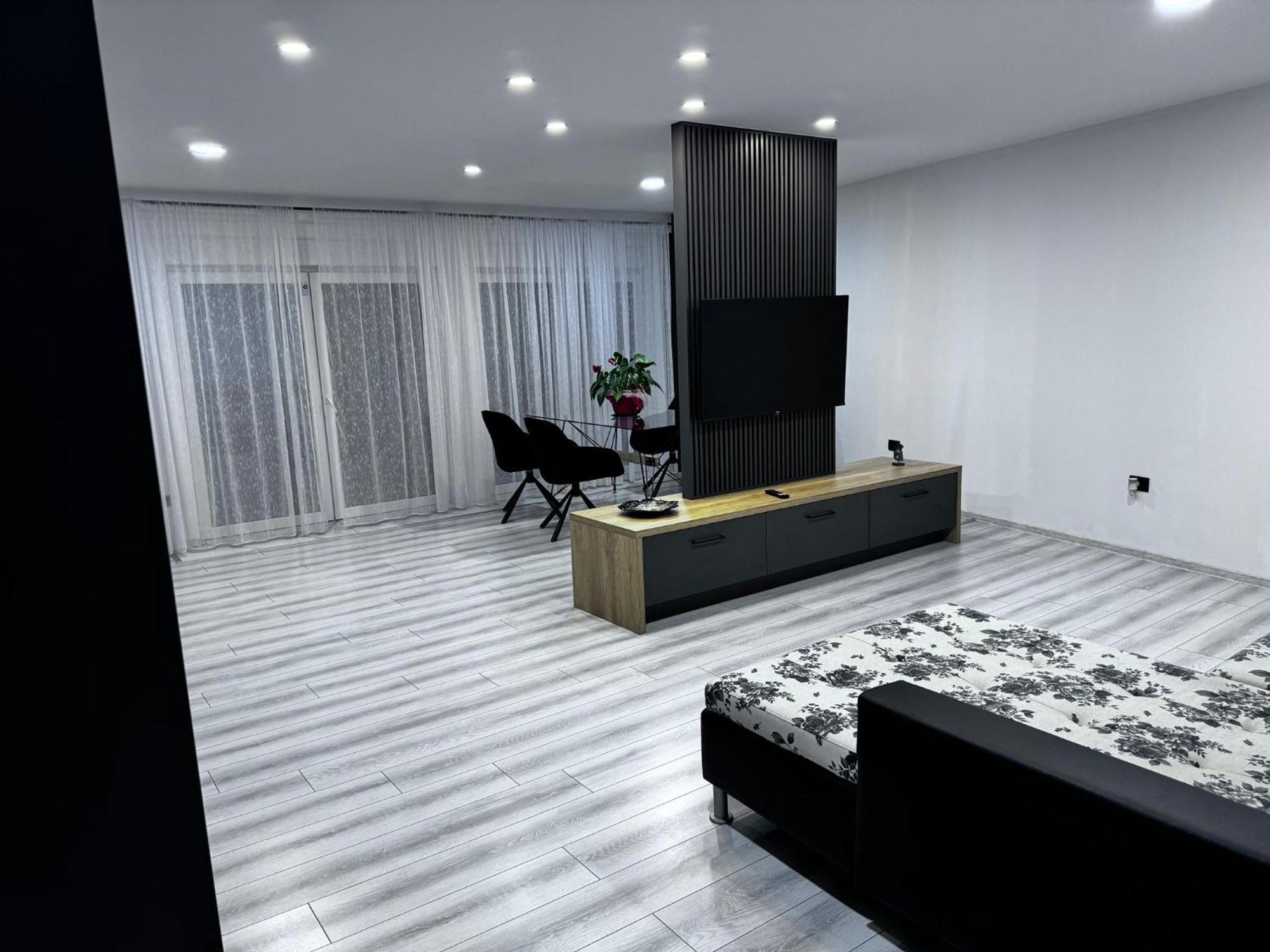 Appartement Whitehouse2 à Arad Extérieur photo